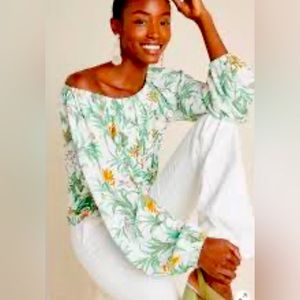 - -Anthropologie Floral Long sleeve